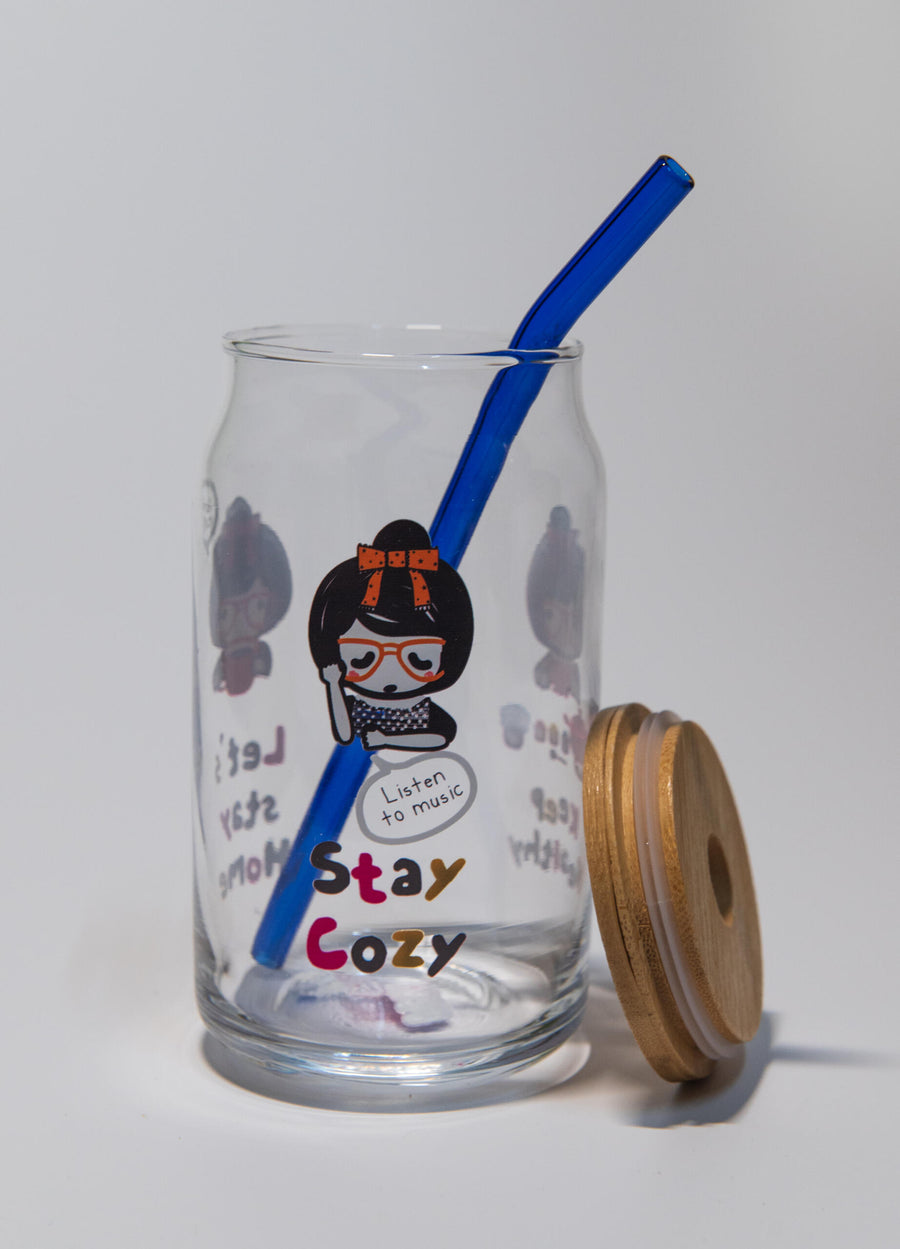 كوب بطبعة دمية – 16 أونصة. أدوات شرب لطيفة وغريبة الأطوار
